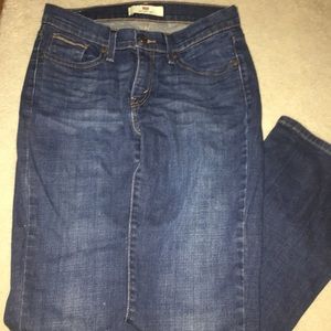 Women’s Levi Jeans
